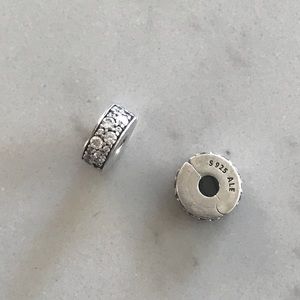 PANDORA set of 2 shining elegance silicone clips